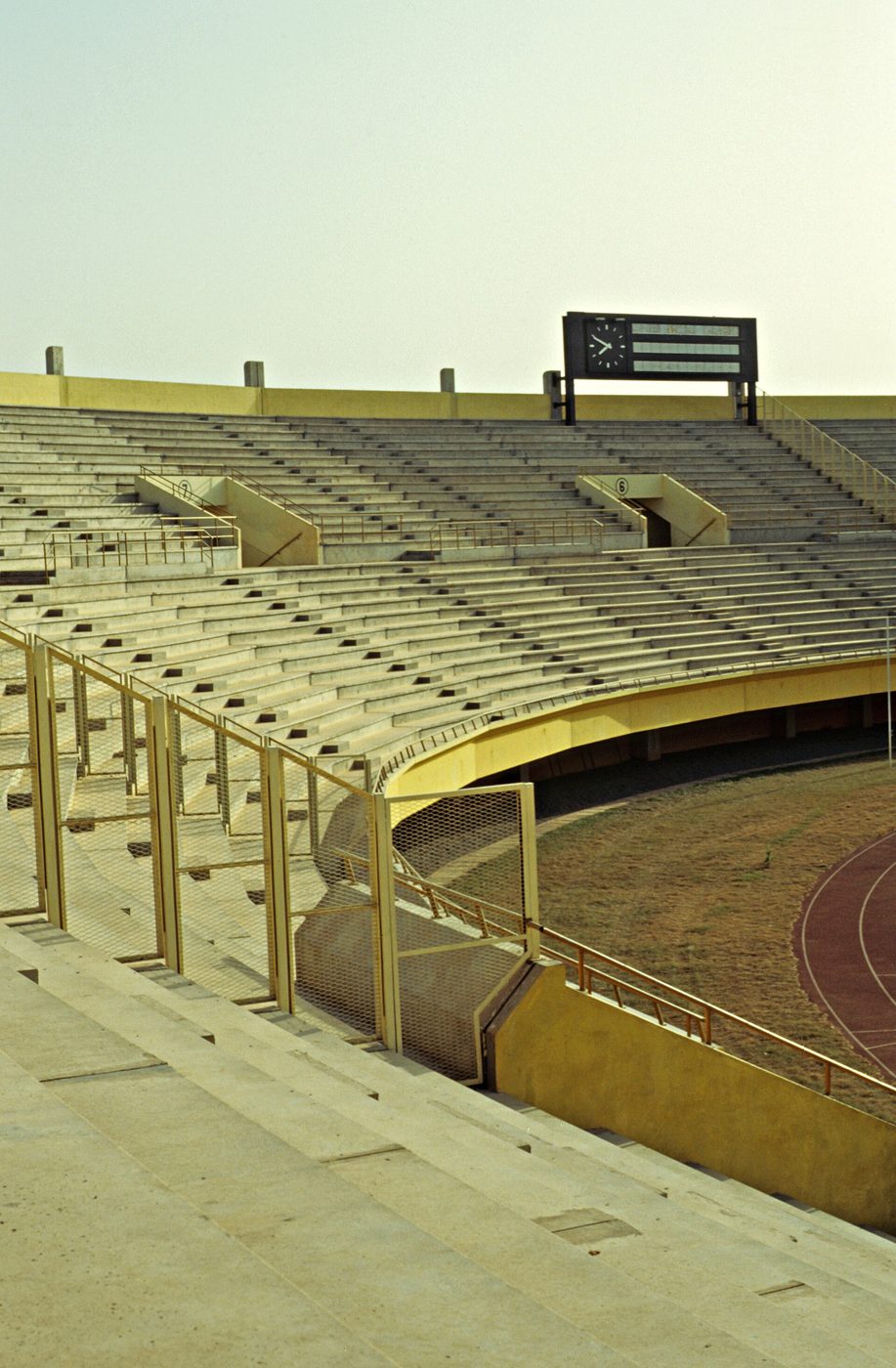 Stade omnisports de Bobo-Dioulasso, février 1999